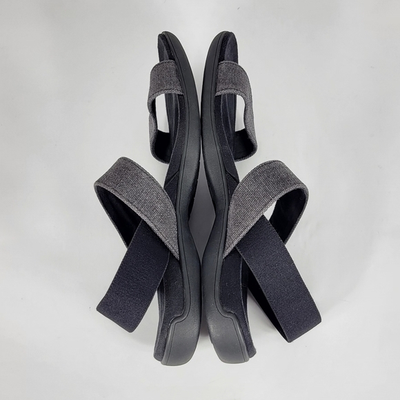 Merrell Black Sandals with Memory Foam #752 Size 9 - Picture 7 of 11